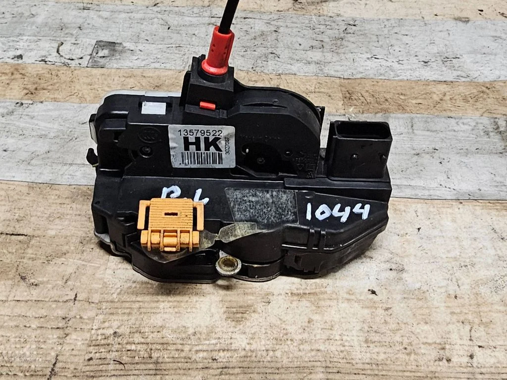 Front door lock 13579522