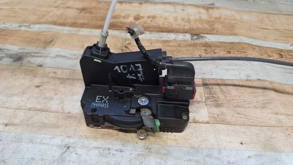 Front door lock – Opel Zafira A (1999-2005)