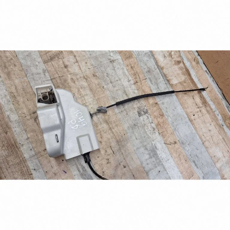 Front door lock – front right