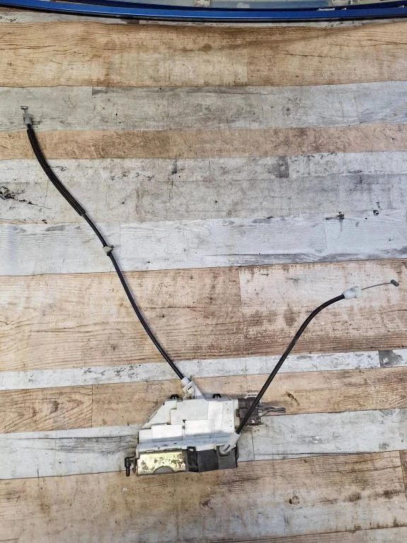 Front door lock 9659853780