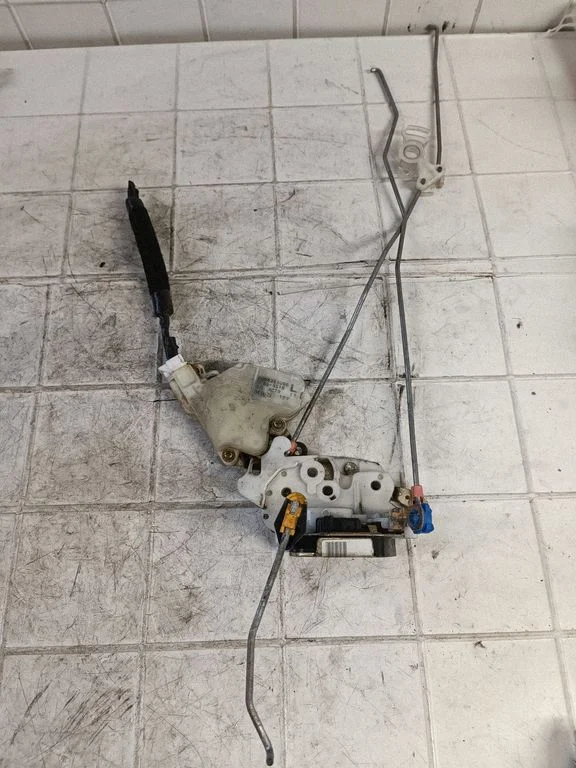 Front door lock 8055361U66