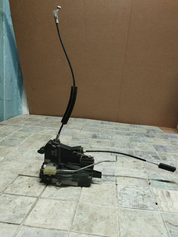Front door lock 24447340