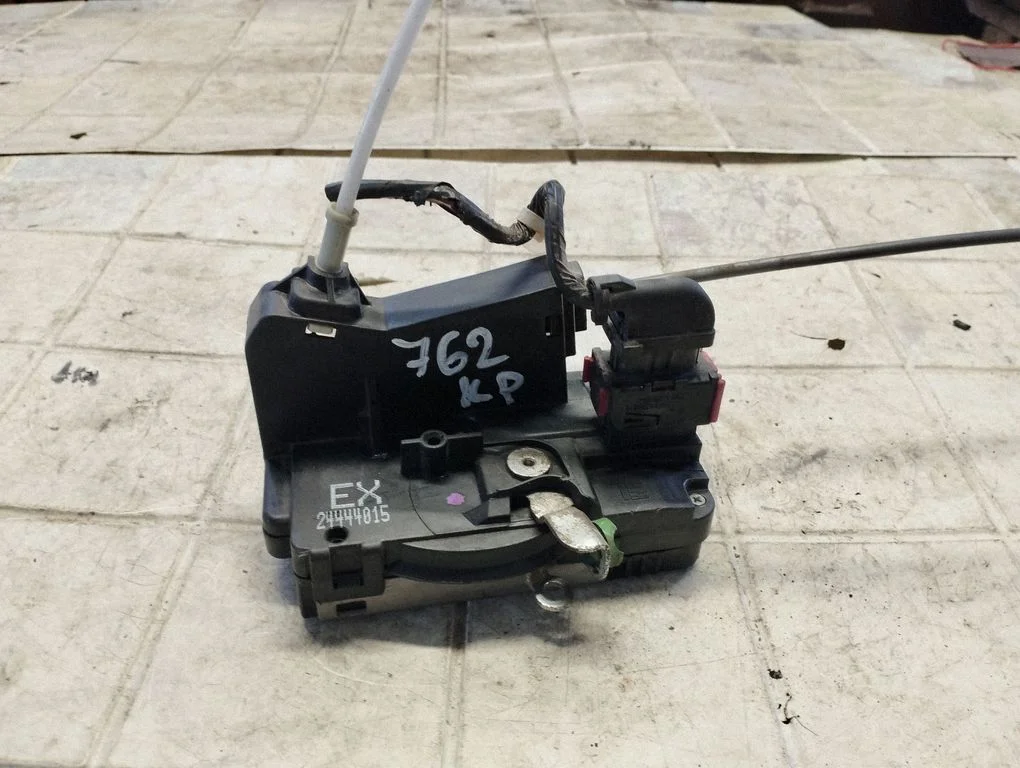 Front door lock – Opel Zafira A (1999-2005)