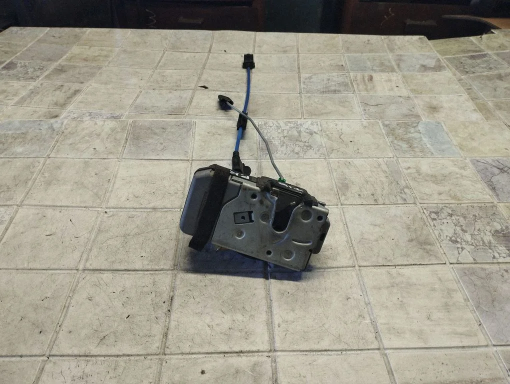 Front door lock 4855177