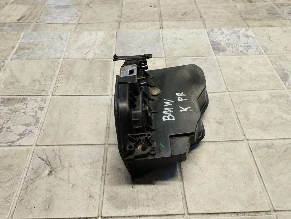 Front door lock – BMW 1 Series E81 E87 (2004-2011)