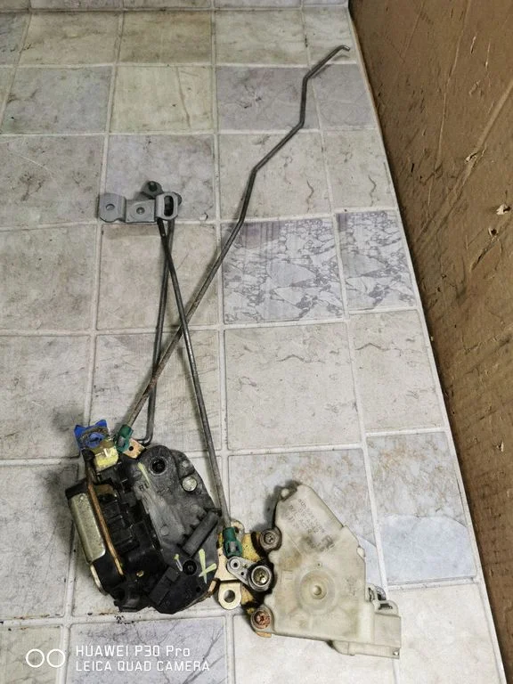 Front door lock 8055261066