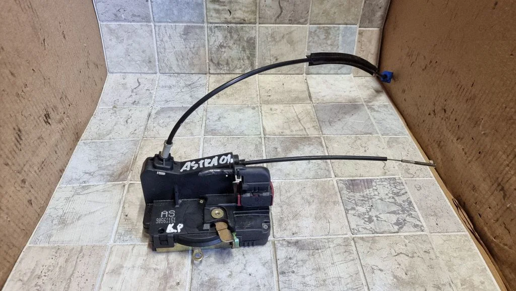 Front door lock 90561151