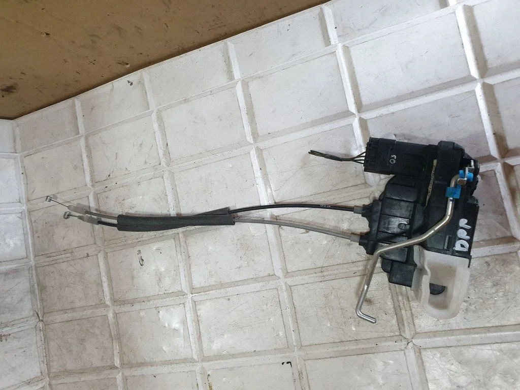 Front door lock 813201J030EKJ