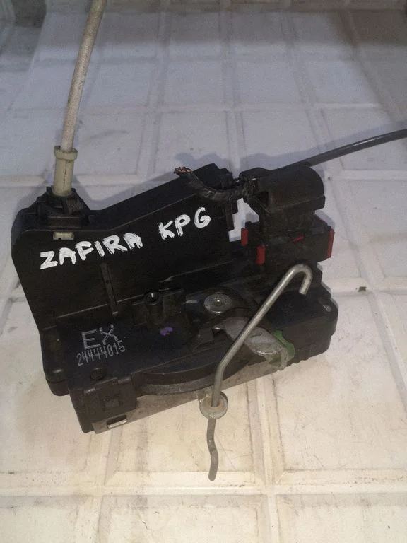 Front door lock – Opel Zafira A (1999-2005)