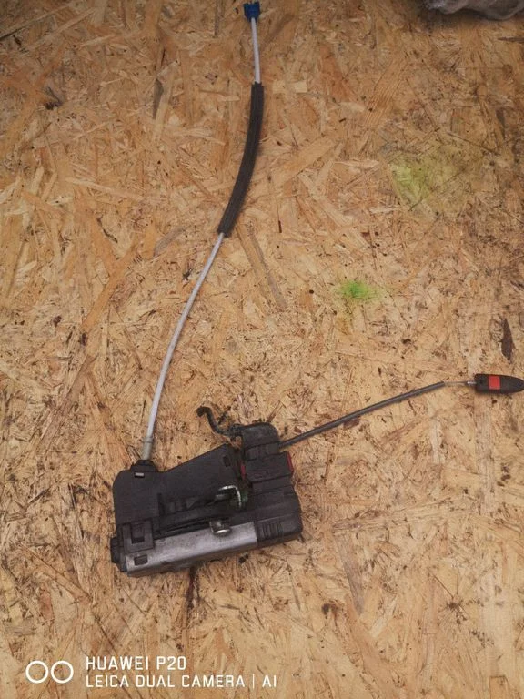 Front door lock – Opel Zafira A (1999-2005)