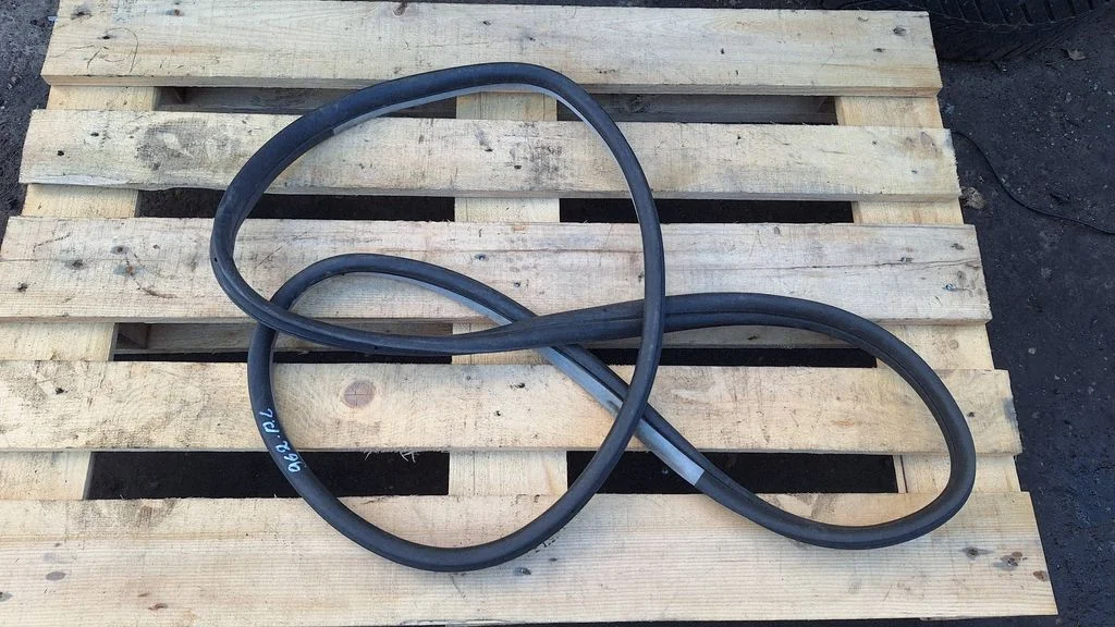 Esiukse tihend (kere pool) – Citroen C4 I (2004-2010)