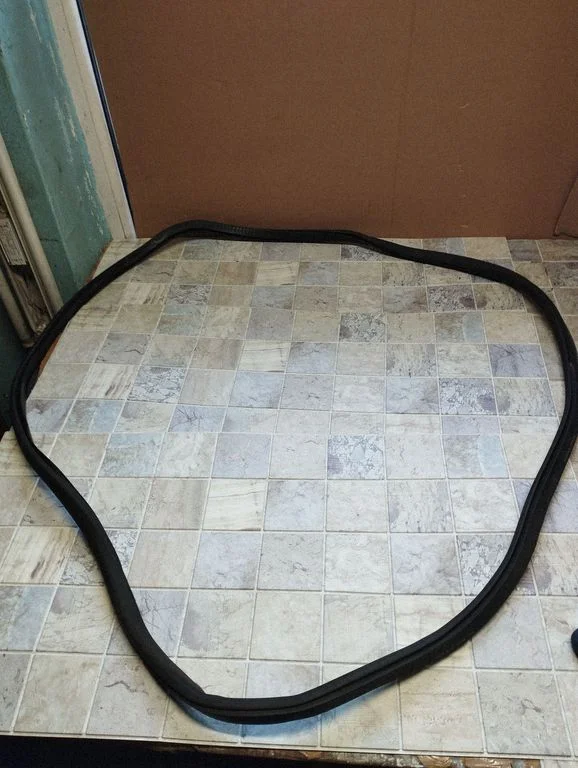 Front door rubber seal – BMW 7 Series F01 F02 F03 F04 (2008-2016)