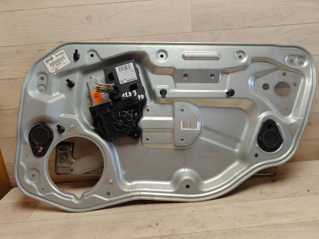 Front door window regulator with motor 31295171AA