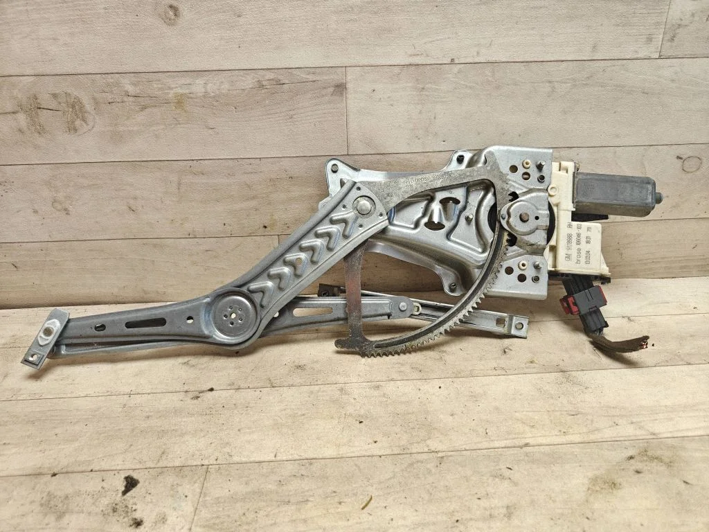 Front door window regulator with motor 9178988