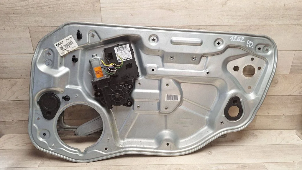 Front door window regulator with motor 30753144