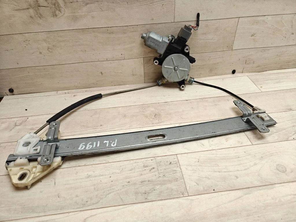 Front door window regulator with motor 701220