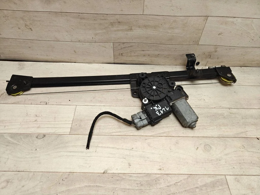 Front door window regulator with motor – Fiat Ducato (2007-2014)