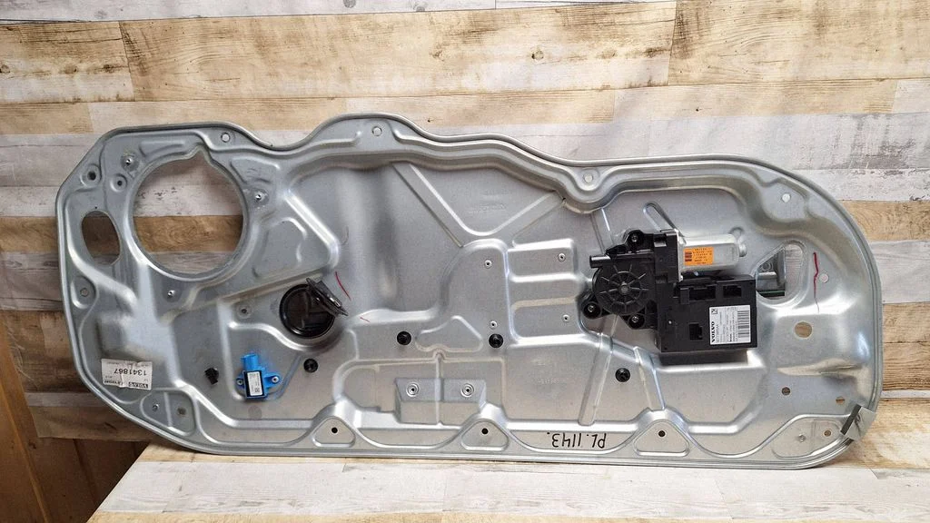 Front door window regulator with motor 8679978