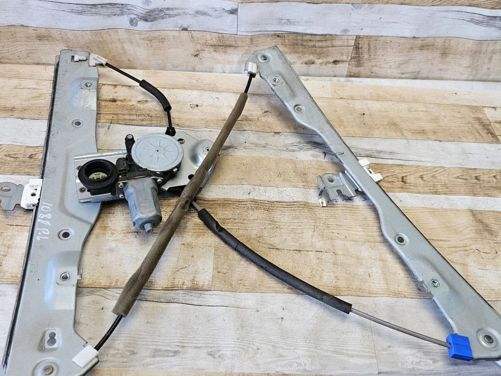 Front door window regulator with motor 807314GA1A