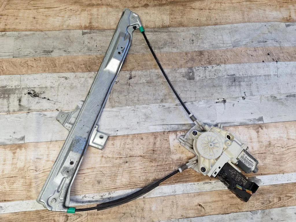 Front door window regulator with motor 9646594580