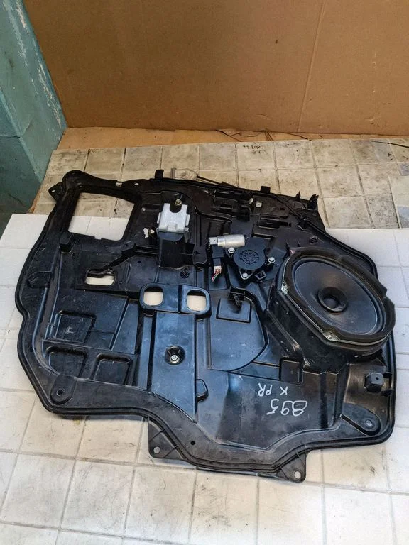 Front door window regulator with motor C2355997X