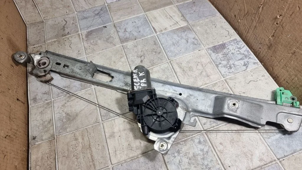 Front door window regulator with motor 117357B