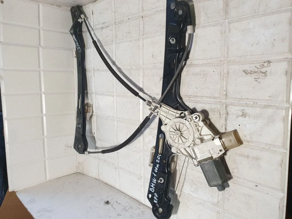 Front door window regulator with motor – BMW 1 Series E81 E87 (2004-2011)