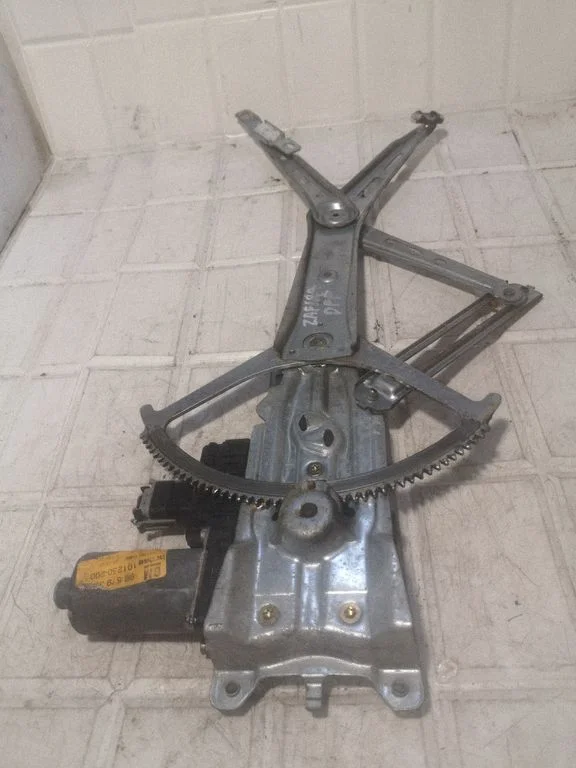 Front door window regulator with motor 0130821769