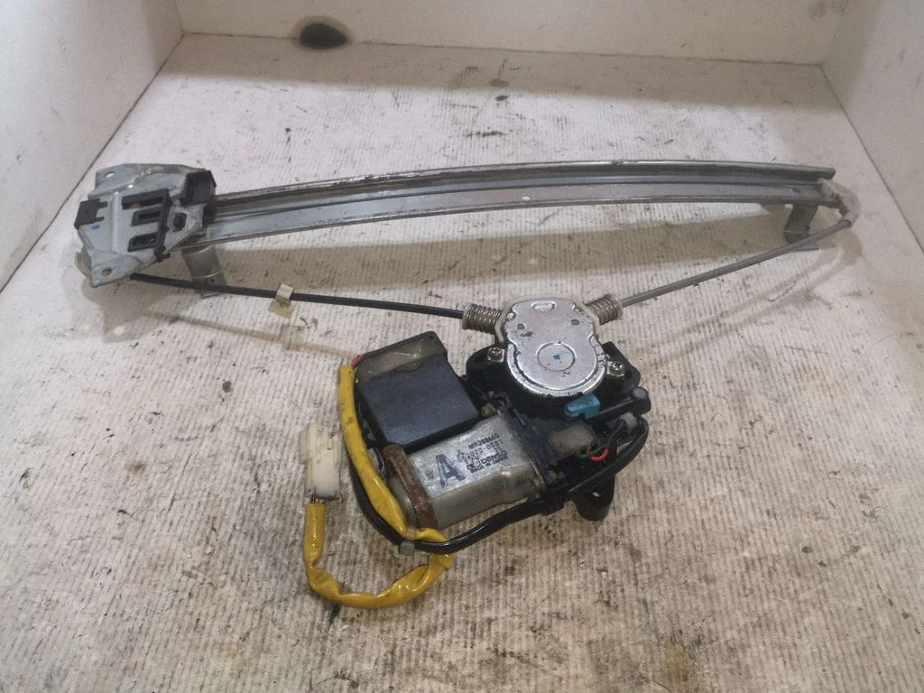 Front door window regulator with motor – Mitsubishi Galant (1997-2003)