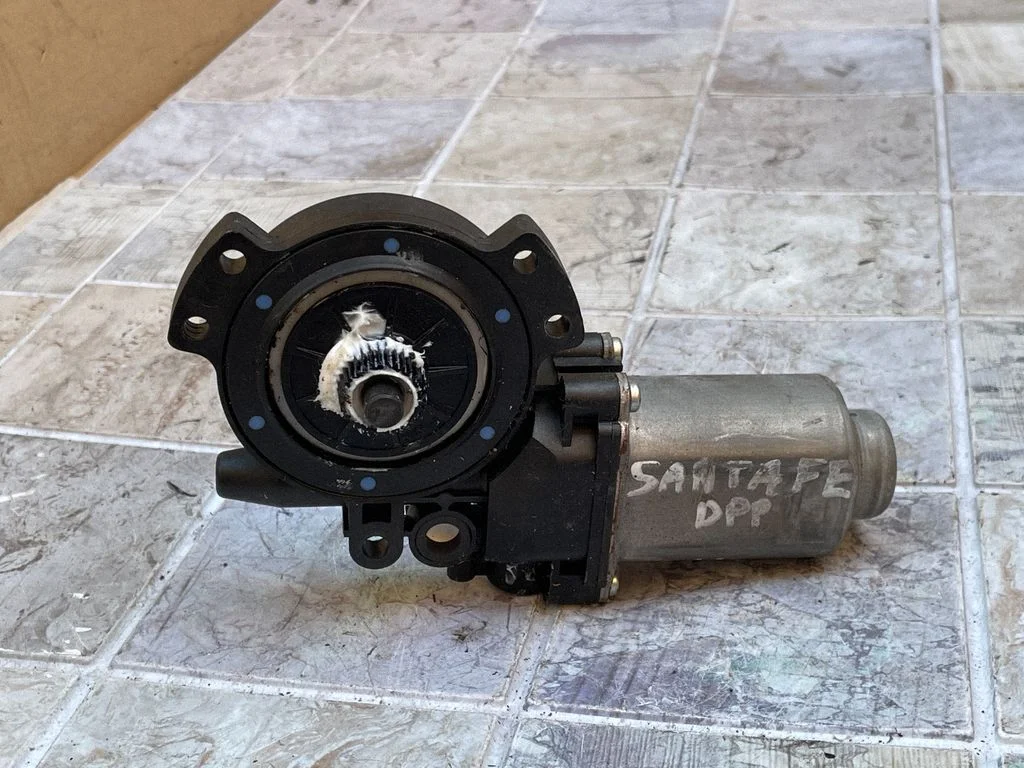 Front door window regulator motor 400906
