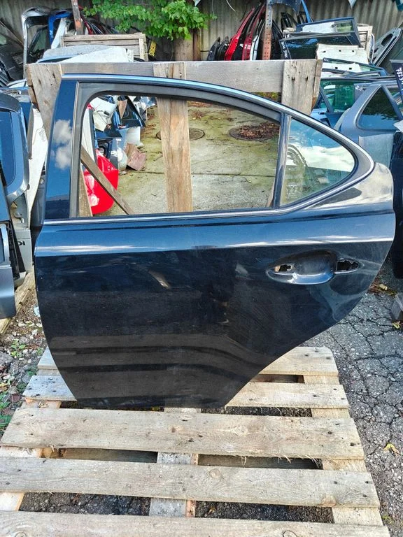 Rear door – rear left