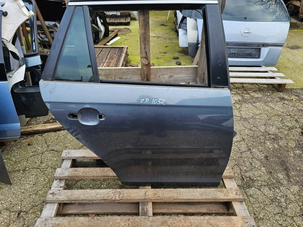 Rear door 1K9833312B