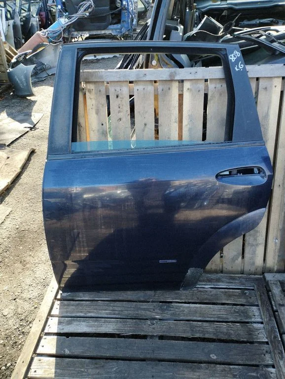 Rear door – rear left