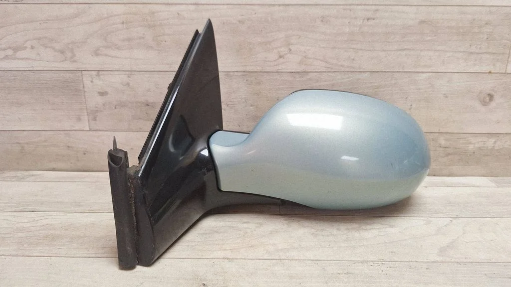 Front door electric wing mirror E21019013