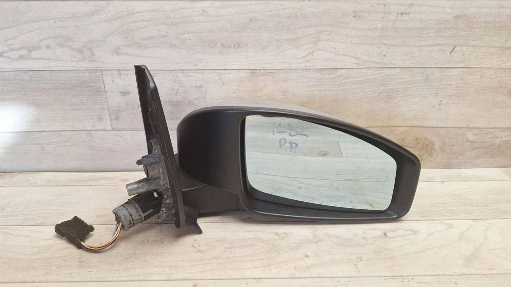 Front door electric wing mirror E9014181