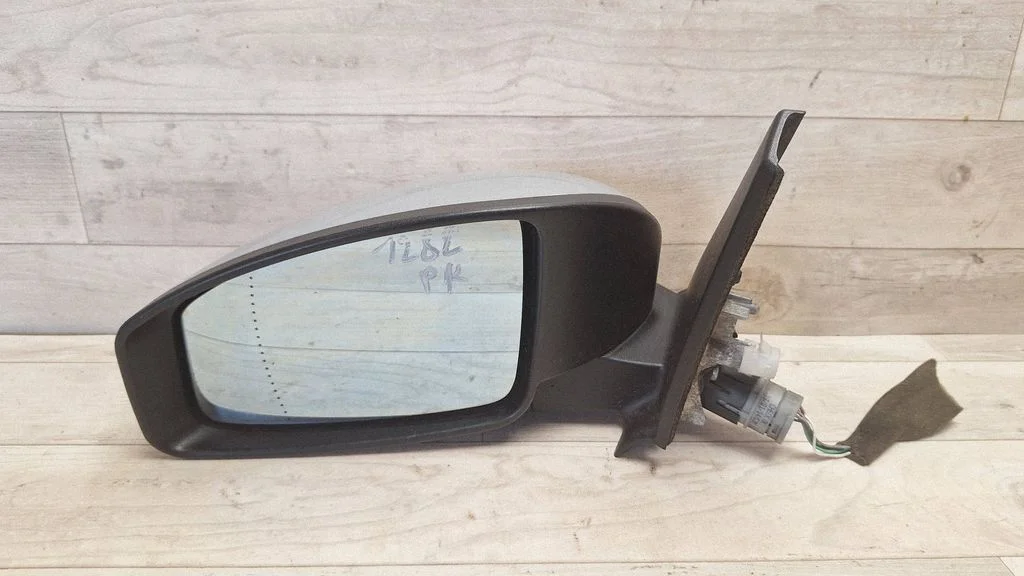Front door electric wing mirror E9014181