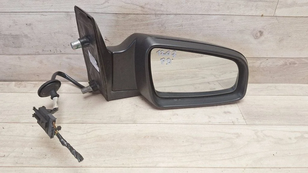 Front door electric wing mirror – Opel Zafira B (2005-2014)