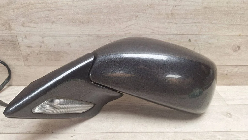 Front door electric wing mirror E2011011