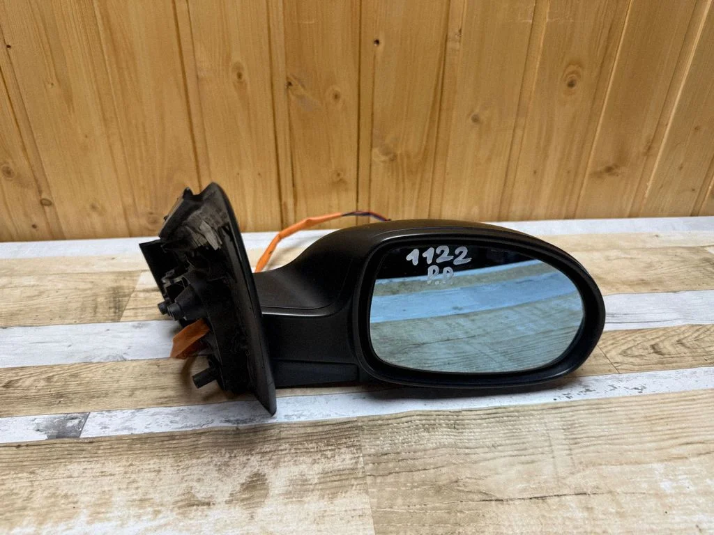Front door electric wing mirror E2019013