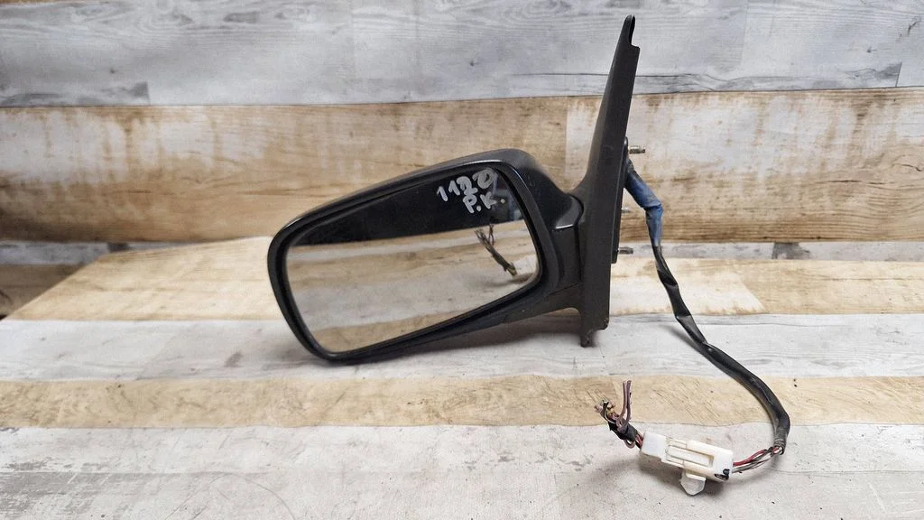 Front door electric wing mirror E13010399