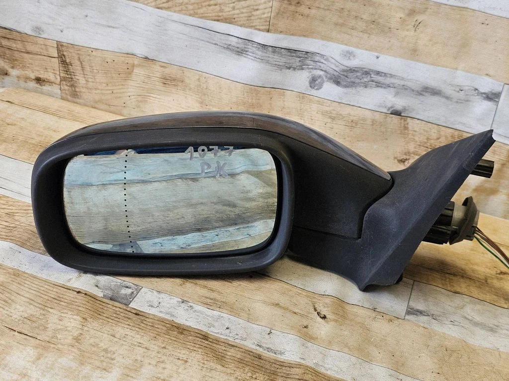 Front door electric wing mirror E9014128