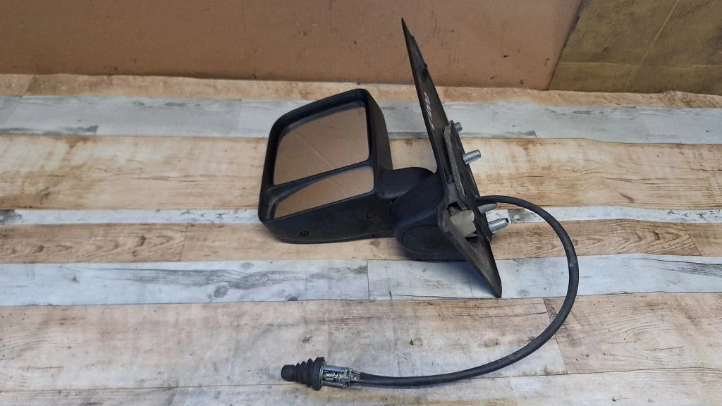 Front door electric wing mirror 011022