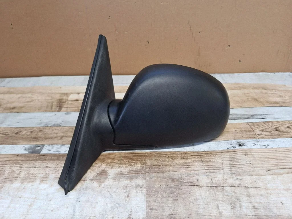 Esiukse elektriline välispeegel – Hyundai Accent (2003-2006)