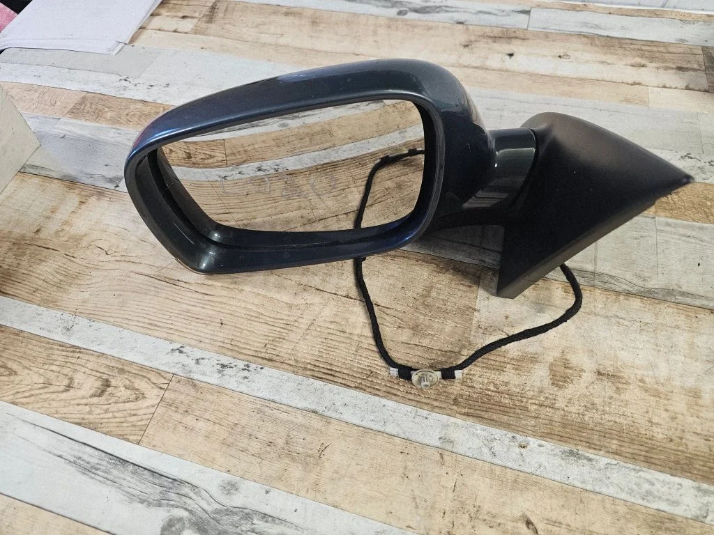 Front door electric wing mirror 010714