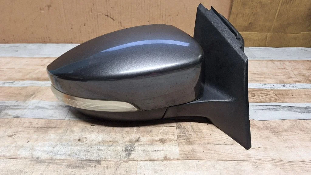 Front door electric wing mirror F1EB17682