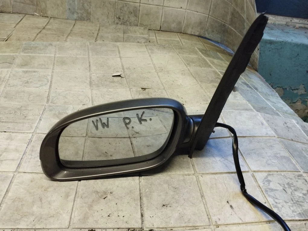 Front door electric wing mirror 073017