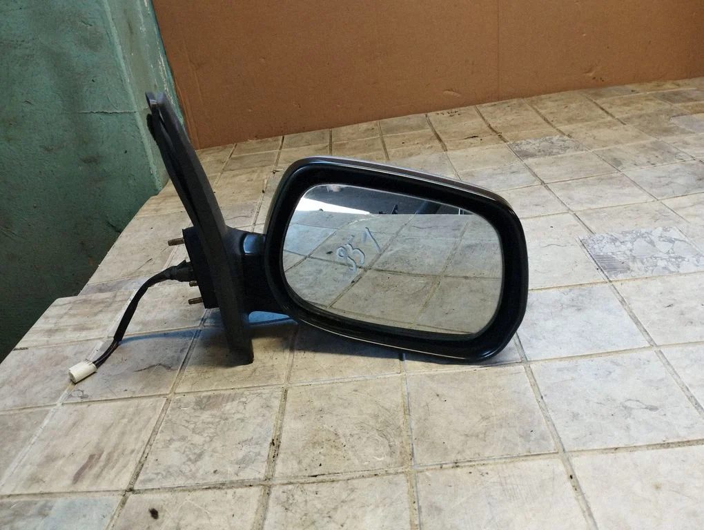 Front door electric wing mirror – Toyota Corolla Verso E121 (2001-2004)