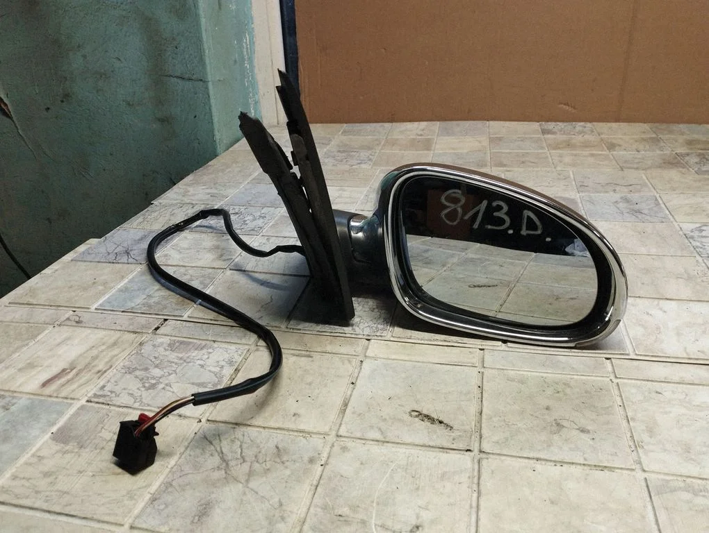 Lusterko elektryczne 010781