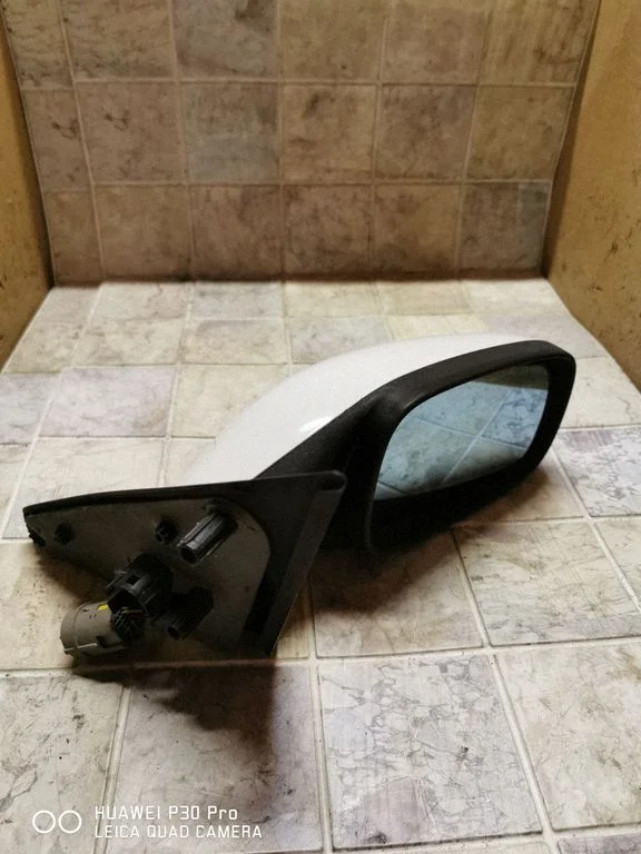 Front door electric wing mirror E9014128