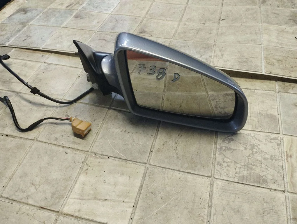 Spogulis (elektriski regulējams) 010681